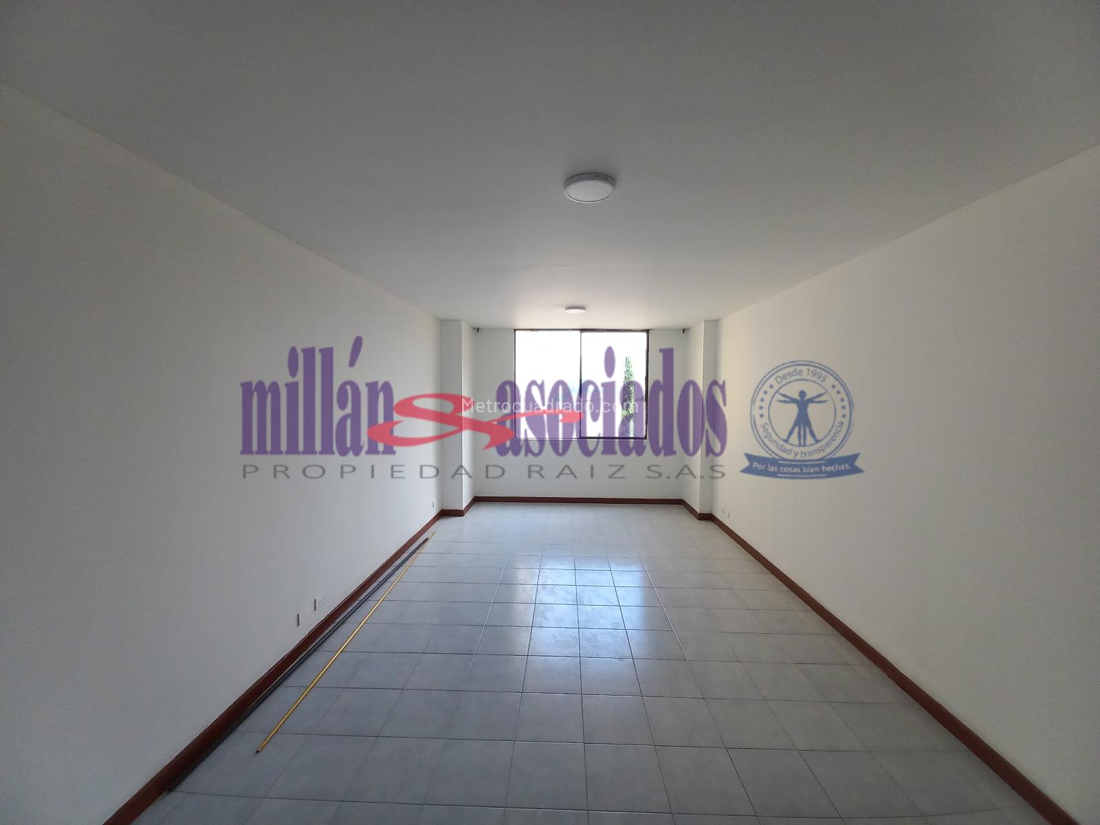Venta de Edificio de Apartamentos en Comuna centro Pereira 778M4609801