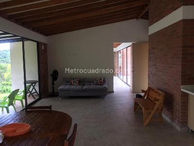Casa de 3 alcobas en venta en Palermo, Manizales, 140 m² · foto 3 de 19