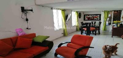Casa en venta en Corales, Pereira · foto 2 de 20