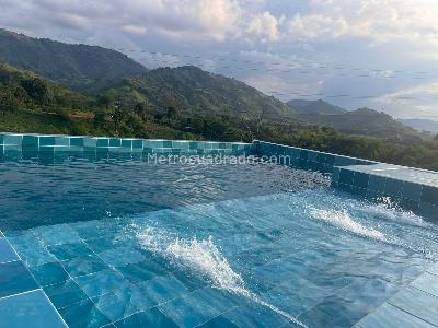 Casa de 5 alcobas en venta en Vereda El Rosario, Manizales, 483 m² · foto 5 de 13