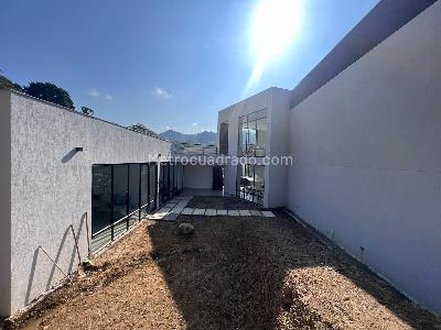 Casa de 5 alcobas en venta en Vereda El Rosario, Manizales, 483 m² · foto 8 de 13