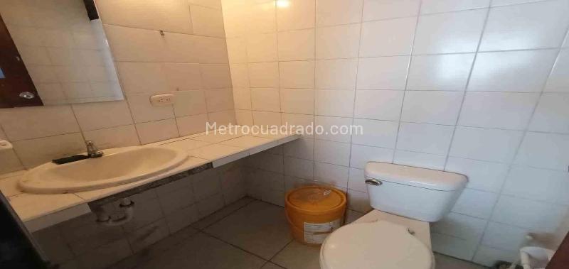 Bodega en Arriendo, Centro, Manizales - Más