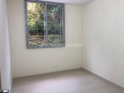 Apartamento de 2 alcobas en venta en Poblado I, Pereira, 50 m² · foto 8 de 20