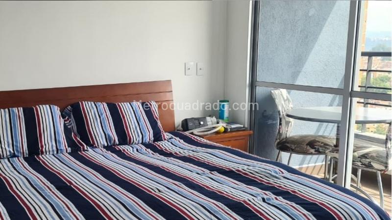 Espectacular Apartamento Dúplex Moderno de 3 Alcobas en Los Colegios - 9