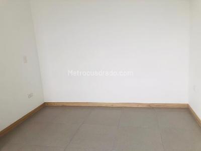 Apartamento de 2 alcobas en venta en Pinares, Pereira, 74 m² · foto 7 de 19