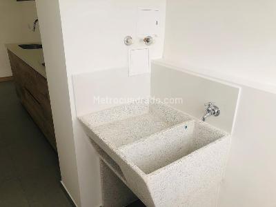 Apartamento de 2 alcobas en venta en Pinares, Pereira, 74 m² · foto 14 de 19