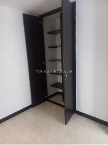 Apartamento de 3 alcobas en venta en Avenida 30 De Agosto, Pereira, 70 m² · foto 5 de 16