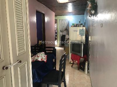 Casa de 2 alcobas en venta en Berlin, Pereira, 83 m² · foto 3 de 17