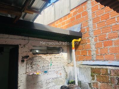 Casa de 2 alcobas en venta en Berlin, Pereira, 83 m² · foto 15 de 17