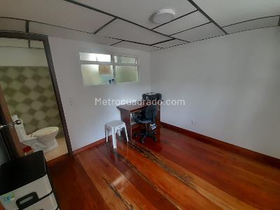 Casa de 5 alcobas en venta en La Primavera, Manizales, 300 m² · foto 14 de 20
