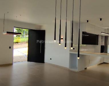 Casa de 3 alcobas en venta en Cerritos, Pereira, 415 m² · foto 5 de 20