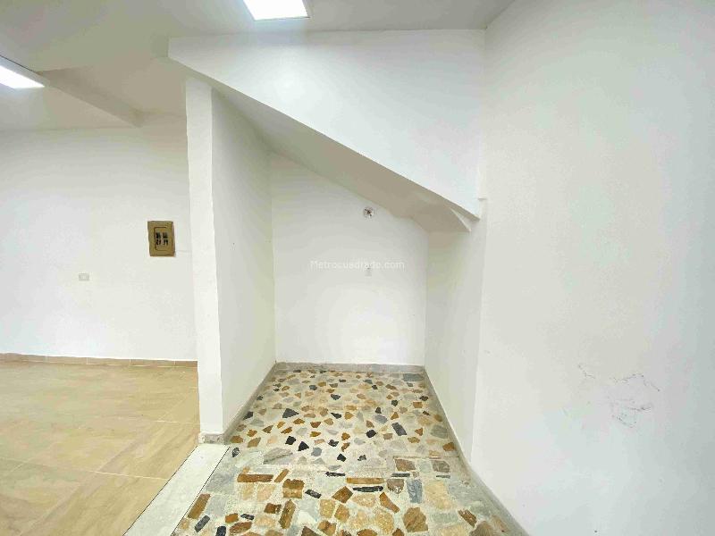 Local Comercial en Arriendo, Av Bolivar, Armenia - Más