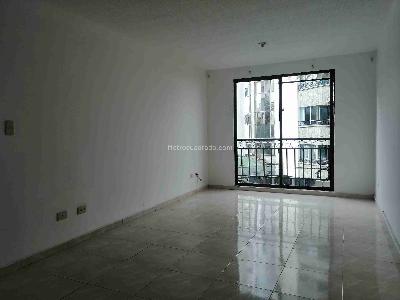 Apartamento en venta en Pinares, Pereira · foto 2 de 20