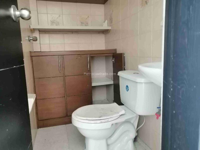 Local Comercial en Arriendo, Comuna 2/Altos De Santa Monica, Dosquebradas - Mehr