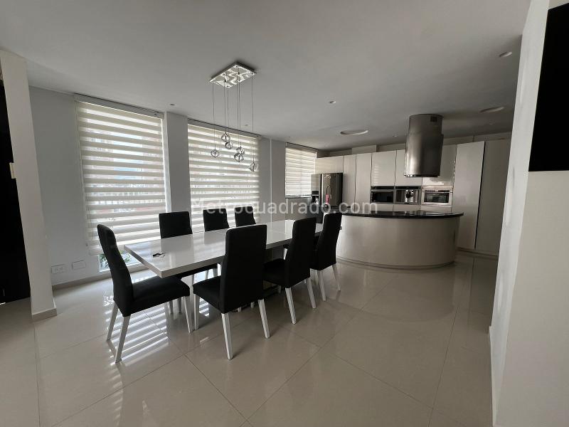 Image 778-M4926579_41