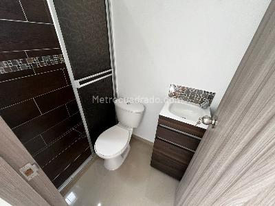 Apartamento de 3 alcobas en arriendo en Comuna Cuba/Cuba, Pereira, 48 m² · foto 13 de 20