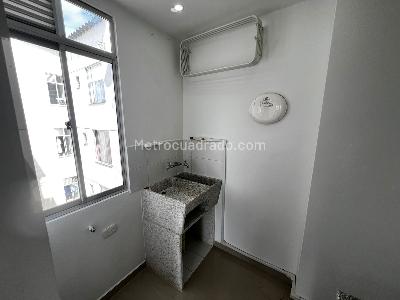 Apartamento de 3 alcobas en arriendo en Comuna Cuba/Cuba, Pereira, 48 m² · foto 17 de 20