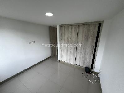 Apartamento en venta en Pinares, Pereira · foto 11 de 20