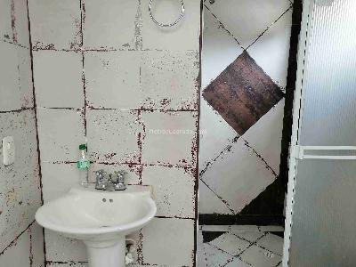 Casa de 5 alcobas en venta en Comuna Centro, Pereira, 200 m² · foto 9 de 14
