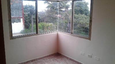 Casa de 5 alcobas en venta en Ahitamara, Armenia, 173 m² · foto 3 de 20