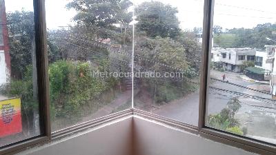 Casa de 5 alcobas en venta en Ahitamara, Armenia, 173 m² · foto 10 de 20