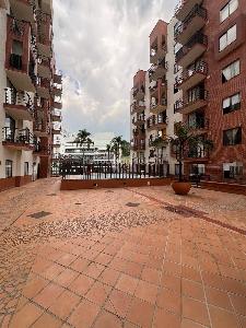 Apartamento en venta en Pinares, Pereira · foto 10 de 12