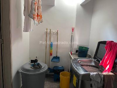 Casa de 5 alcobas en venta en 25 De Mayo, Armenia, 215 m² · foto 3 de 20