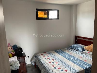 Casa de 5 alcobas en venta en 25 De Mayo, Armenia, 215 m² · foto 4 de 20