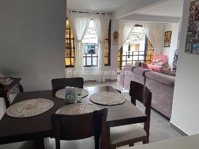 Casa de 5 alcobas en venta en 25 De Mayo, Armenia, 215 m² · foto 6 de 20