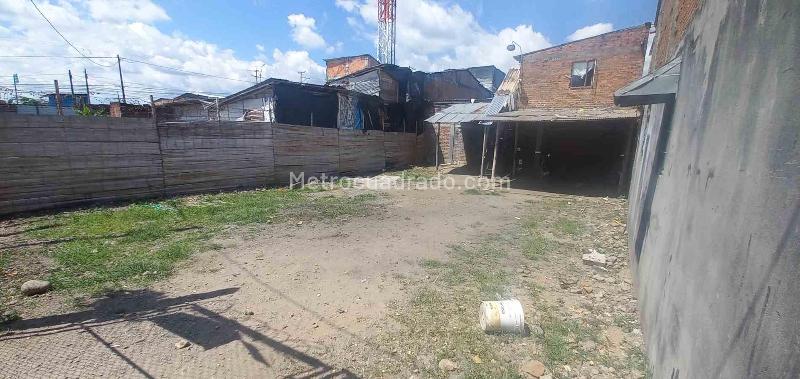Lote en Venta, Barrio Popular, Armenia - Vista 2
