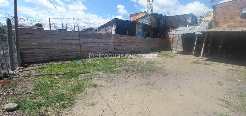 Lote en Venta, Barrio Popular, Armenia - Vista 3