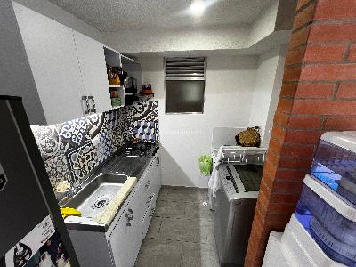 Apartamento de 2 alcobas en venta en Comuna Poblado/Poblado I, Pereira, 42 m² · foto 7 de 20