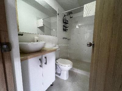 Apartamento de 2 alcobas en venta en Comuna Poblado/Poblado I, Pereira, 42 m² · foto 19 de 20