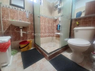 Casa de 3 alcobas en venta en Niagara, Armenia, 95 m² · foto 15 de 20