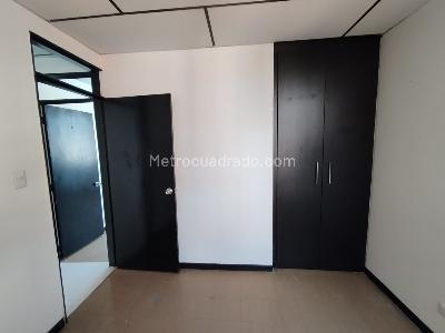 Apartamento de 3 alcobas en venta en Comuna El Jardin/Avenida Sur, Pereira, 86 m² · foto 2 de 18