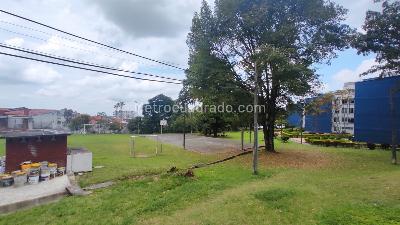 Apartamento de 3 alcobas en venta en Comuna El Jardin/Avenida Sur, Pereira, 86 m² · foto 8 de 18