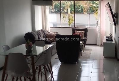 Apartamento de 2 alcobas en venta en Belmonte Bajo, Pereira, 68 m² · foto 3 de 9