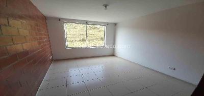 Apartamento de 3 alcobas en venta en Campohermoso, Manizales, 62 m² · foto 12 de 16