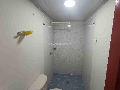 Casa de 5 alcobas en venta en Popular, Armenia, 450 m² · foto 5 de 20