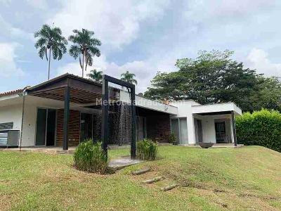 Casa de 5 alcobas en venta en Cerritos, Pereira, 400 m² · foto 2 de 20