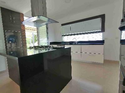 Casa de 5 alcobas en venta en Cerritos, Pereira, 400 m² · foto 3 de 20
