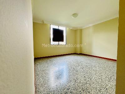 Apartamento de 3 alcobas en venta en Los Alpes, Pereira, 133 m² · foto 9 de 17