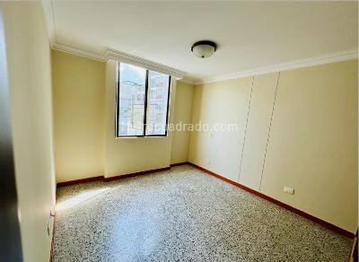 Apartamento de 3 alcobas en venta en Los Alpes, Pereira, 133 m² · foto 12 de 17