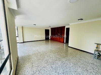 Apartamento de 3 alcobas en venta en Los Alpes, Pereira, 133 m² · foto 14 de 17