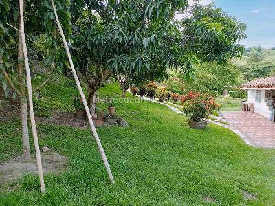 Casa en venta en Kilometro 41, Manizales · foto 2 de 12
