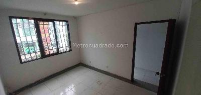 Casa de 5 alcobas en venta en Los Profesionales, Armenia, 400 m² · foto 2 de 20