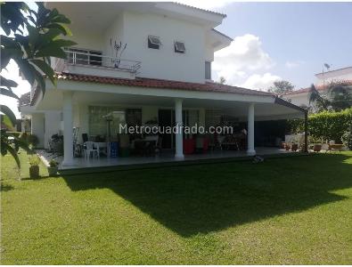 Casa de 5 alcobas en venta en Pantanillo, Bogotá, 312 m² · foto 2 de 11