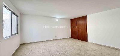 Apartamento de 3 alcobas en venta en Belmonte Bajo, Pereira, 85 m² · foto 12 de 18