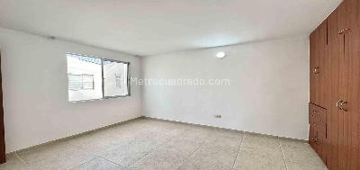 Apartamento de 3 alcobas en venta en Belmonte Bajo, Pereira, 85 m² · foto 13 de 18