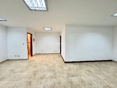 Oficina en Arriendo, Centro, Pereira